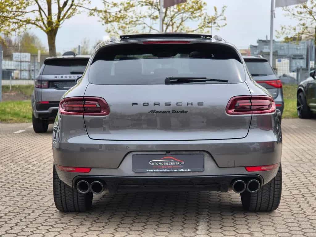 Porsche Macan Turbo Performance Paket APPROVED Pano 21" 06/2018-photo-15