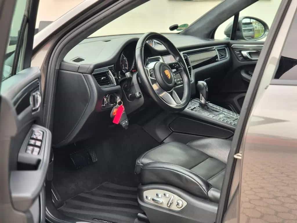 Porsche Macan Turbo Performance Paket APPROVED Pano 21" 06/2018-photo-21