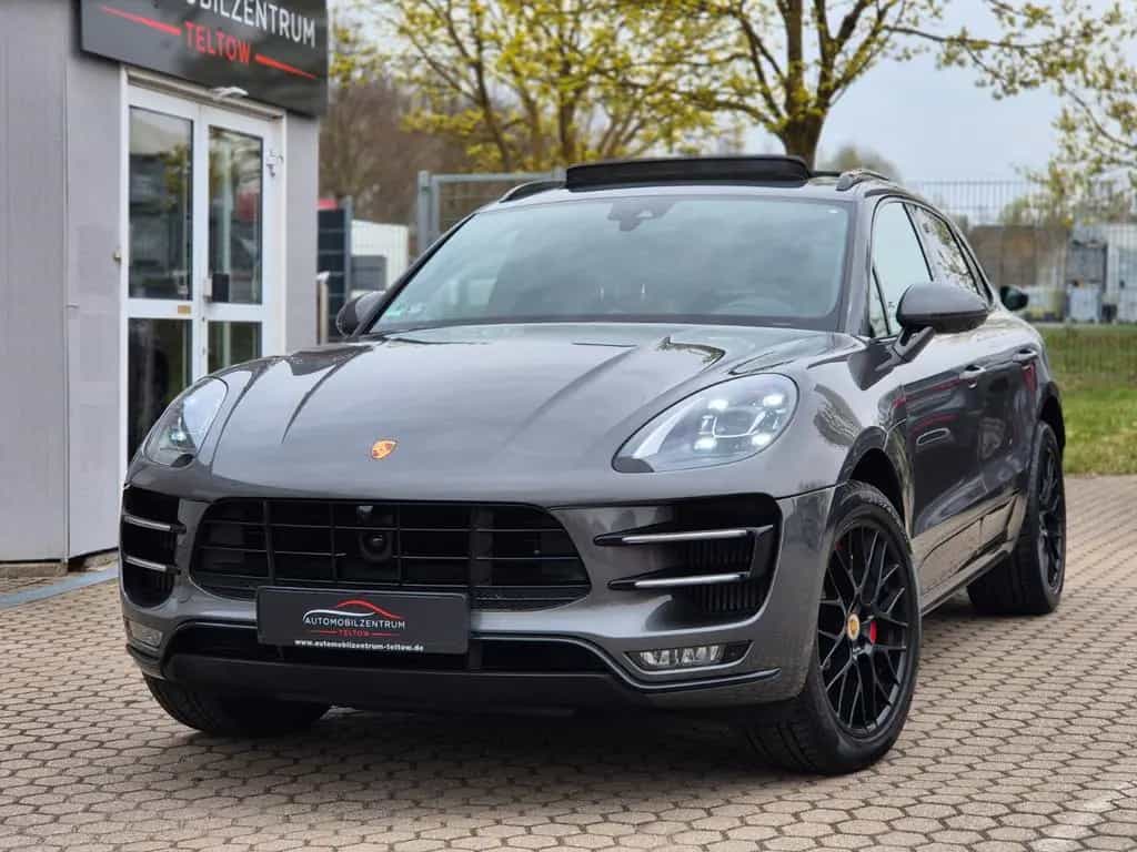 Porsche Macan Turbo Performance Paket APPROVED Pano 21" 06/2018-photo-2