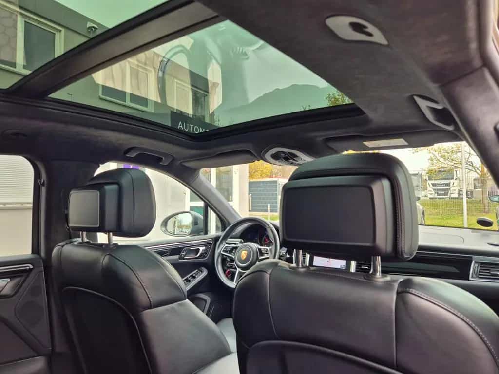 Porsche Macan Turbo Performance Paket APPROVED Pano 21" 06/2018-photo-33