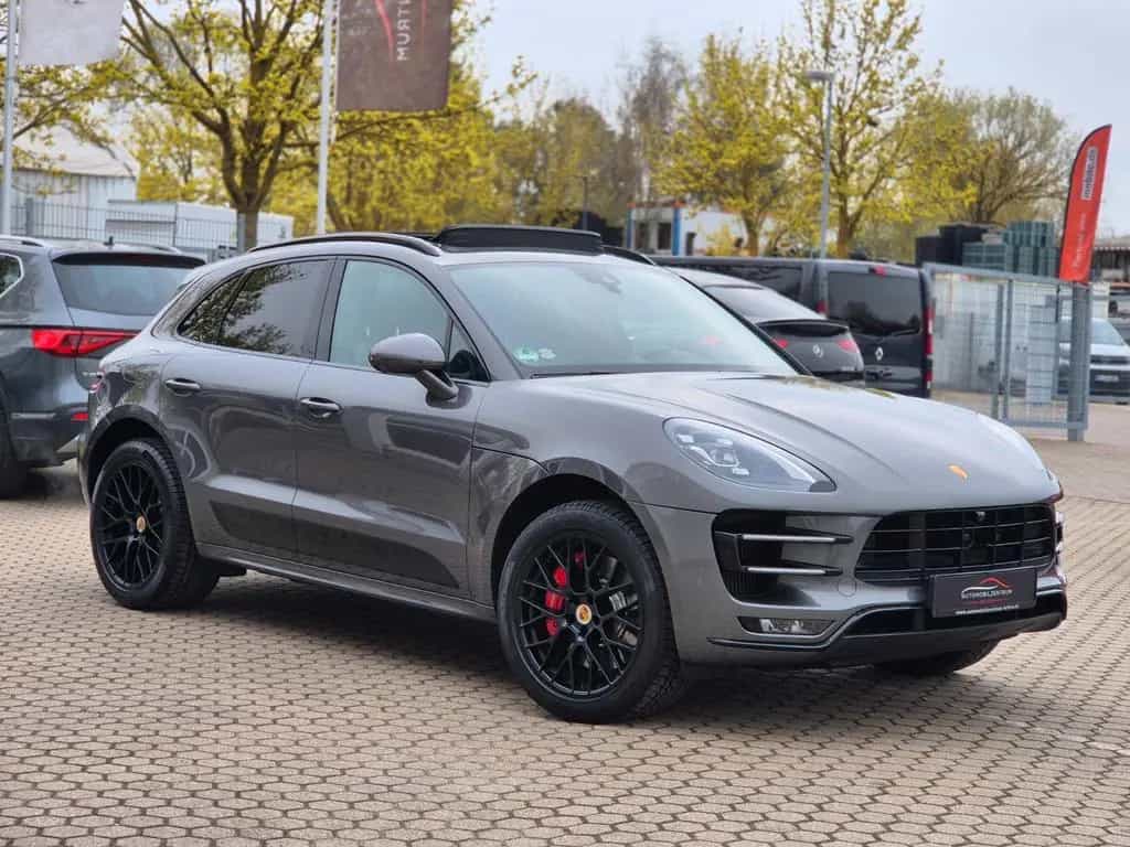 Porsche Macan Turbo Performance Paket APPROVED Pano 21" 06/2018-photo-7