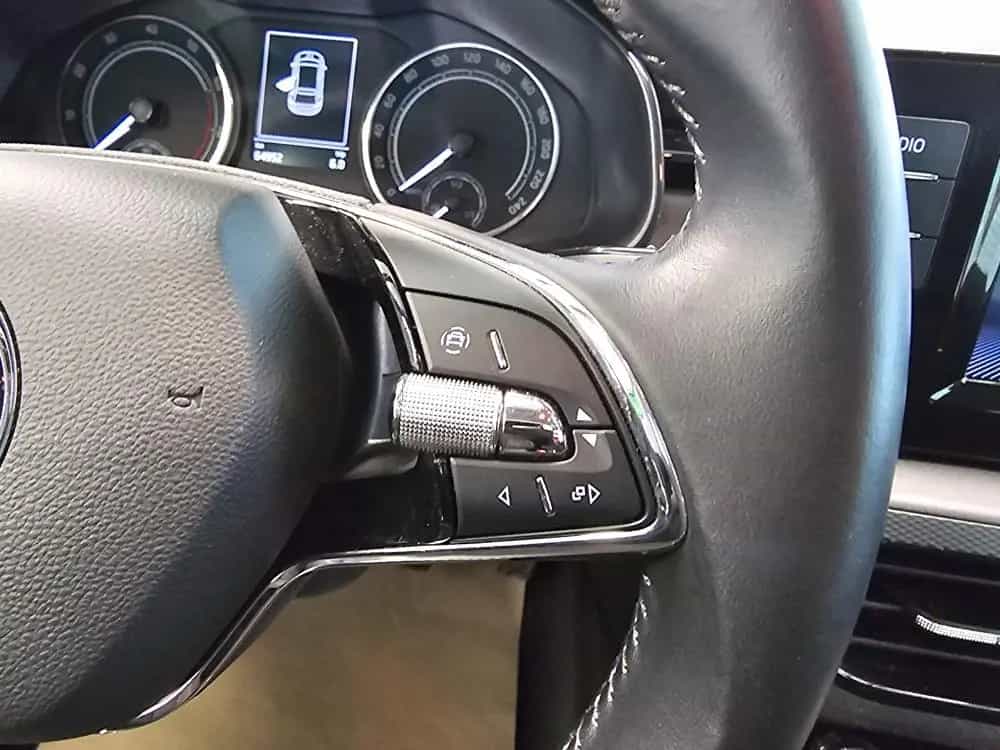 Skoda Scala Ambition App-Connect,Kamera,Sitzheizung 01/2021-photo-18