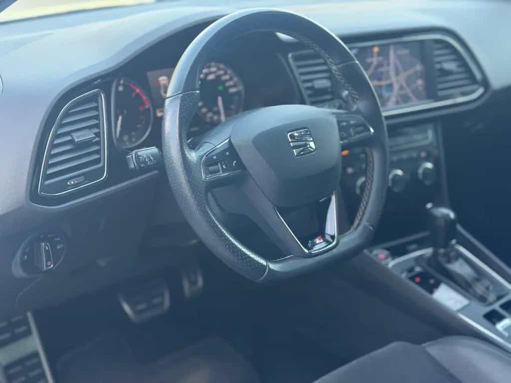 Seat Leon ST Cupra 300 4Drive DSG Pano 19" 10/2017-photo-11