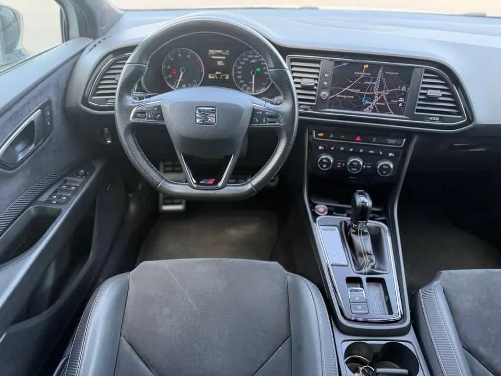 Seat Leon ST Cupra 300 4Drive DSG Pano 19" 10/2017-photo-16