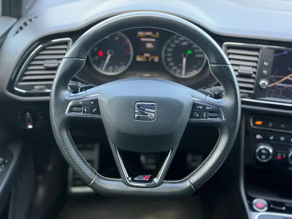 Seat Leon ST Cupra 300 4Drive DSG Pano 19" 10/2017-photo-17