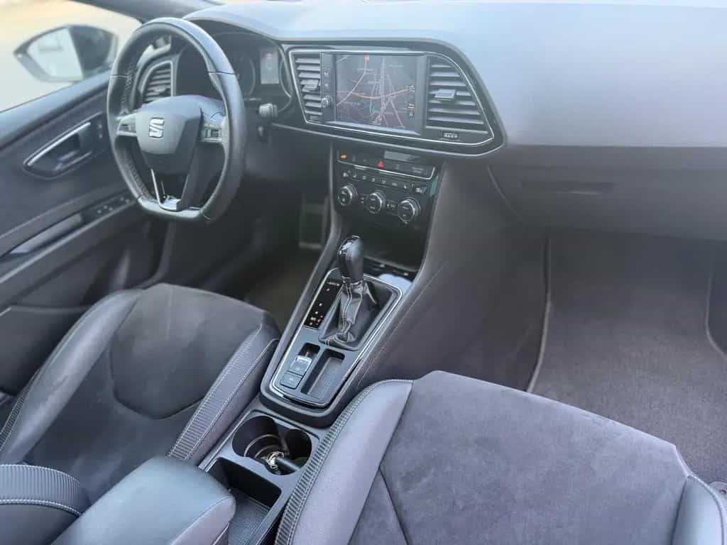 Seat Leon ST Cupra 300 4Drive DSG Pano 19" 10/2017-photo-41