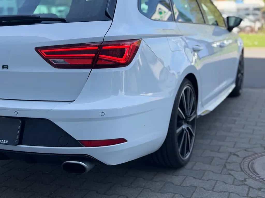 Seat Leon ST Cupra 300 4Drive DSG Pano 19" 10/2017-photo-47