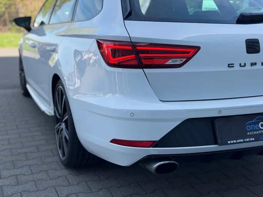 Seat Leon ST Cupra 300 4Drive DSG Pano 19" 10/2017-photo-48