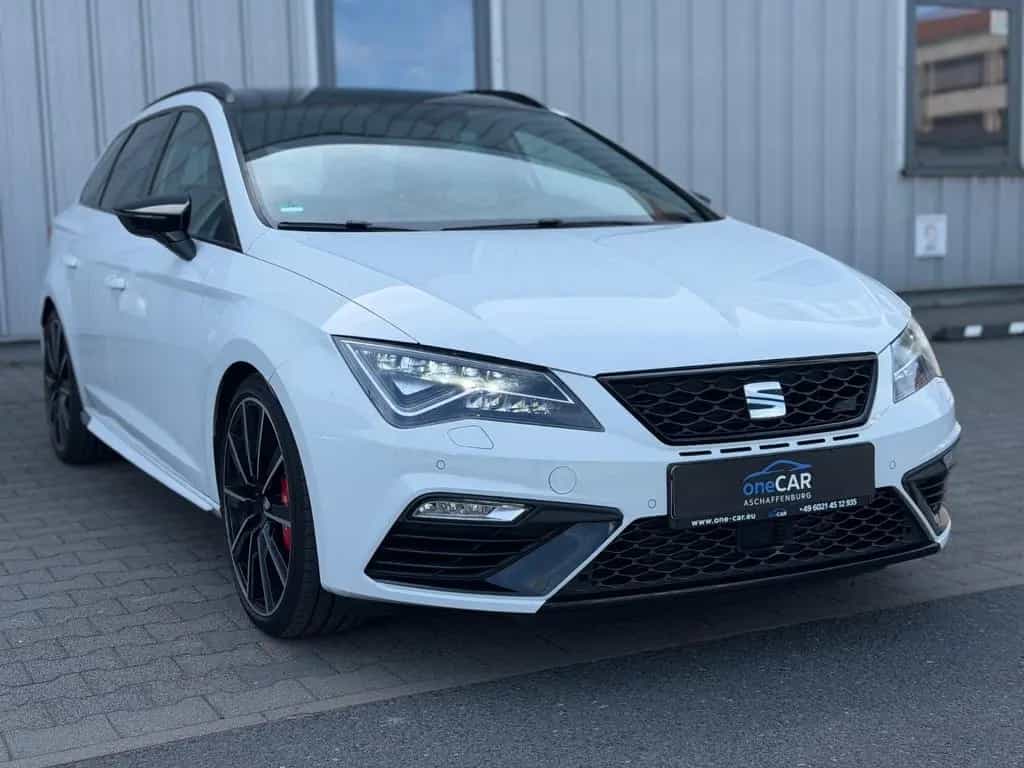 Seat Leon ST Cupra 300 4Drive DSG Pano 19" 10/2017-photo-5