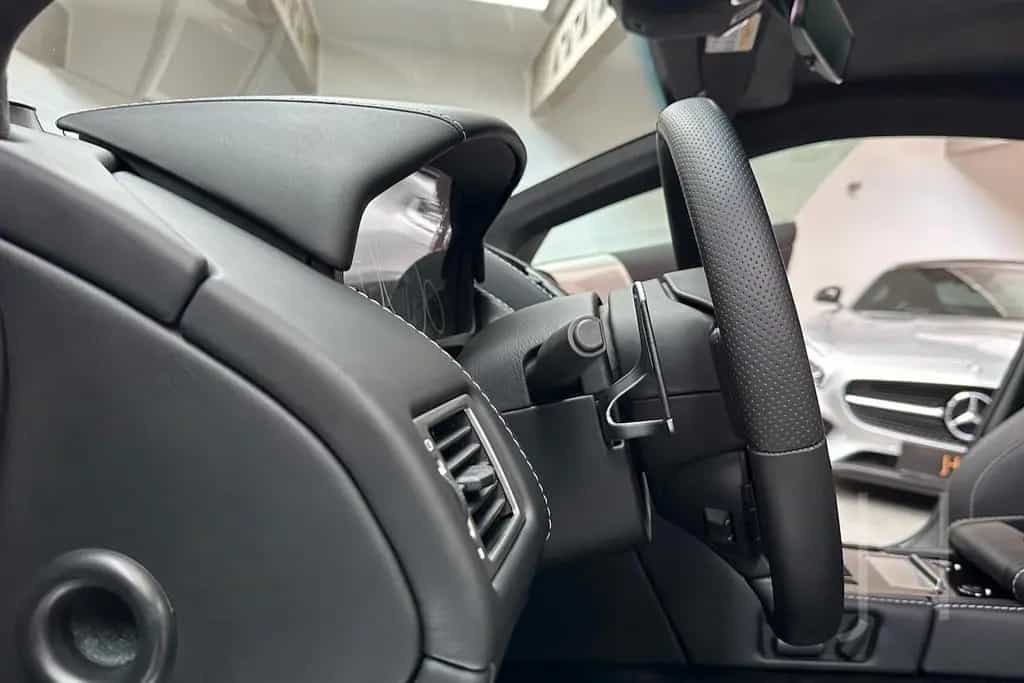 Aston Martin DBS 6.0 Carbon Black Touchtronic 04/2010-photo-17