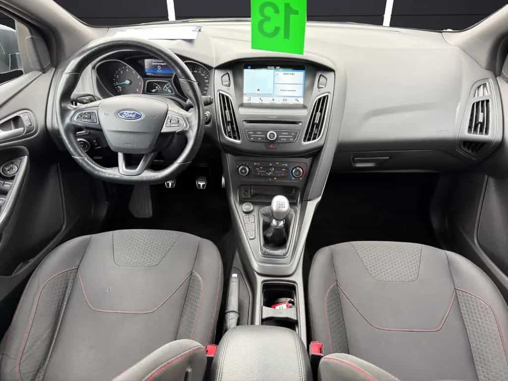 Ford Focus Turnier ST-Line NAVI|SITZHEIZUNG|PDC|EU6 05/2018-photo-16