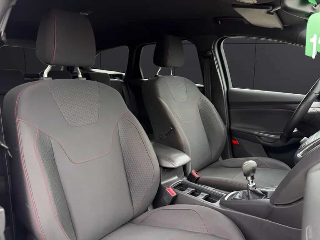 Ford Focus Turnier ST-Line NAVI|SITZHEIZUNG|PDC|EU6 05/2018-photo-19