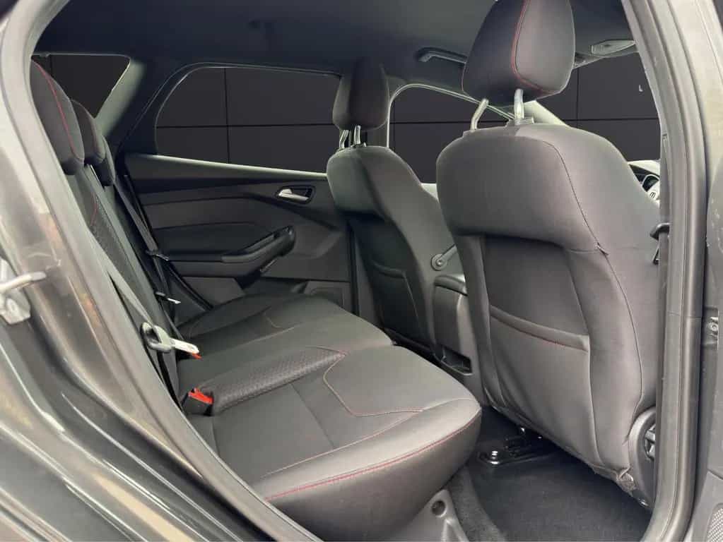 Ford Focus Turnier ST-Line NAVI|SITZHEIZUNG|PDC|EU6 05/2018-photo-21
