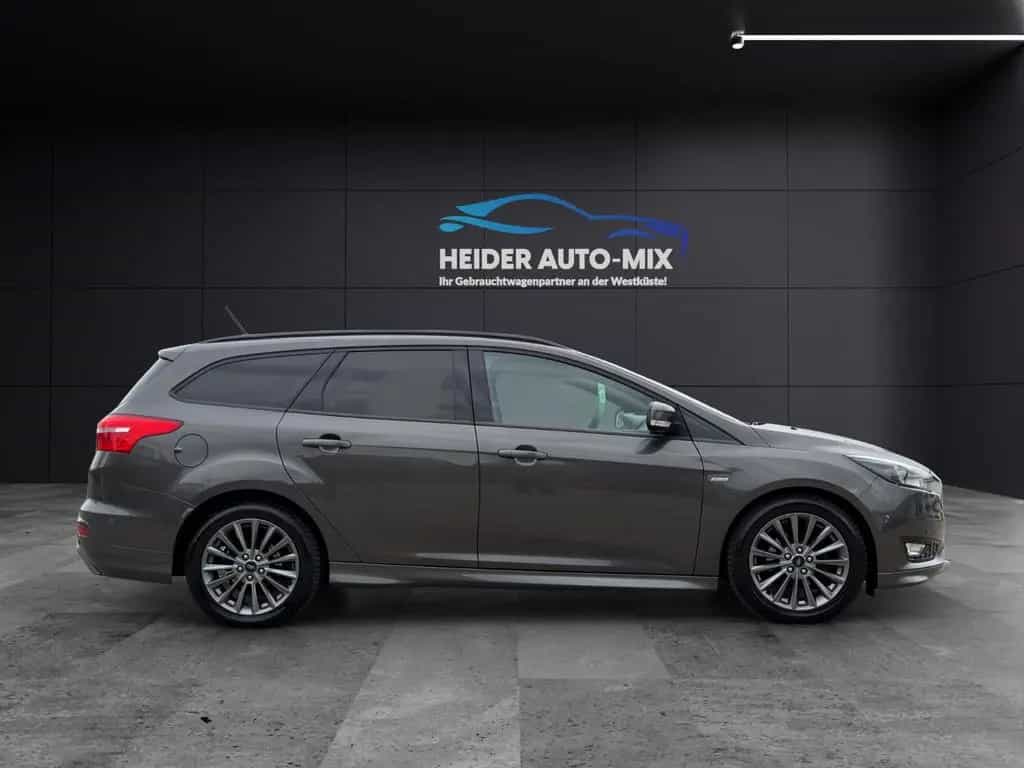 Ford Focus Turnier ST-Line NAVI|SITZHEIZUNG|PDC|EU6 05/2018-photo-2
