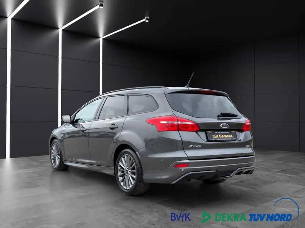 Ford Focus Turnier ST-Line NAVI|SITZHEIZUNG|PDC|EU6 05/2018-photo-4