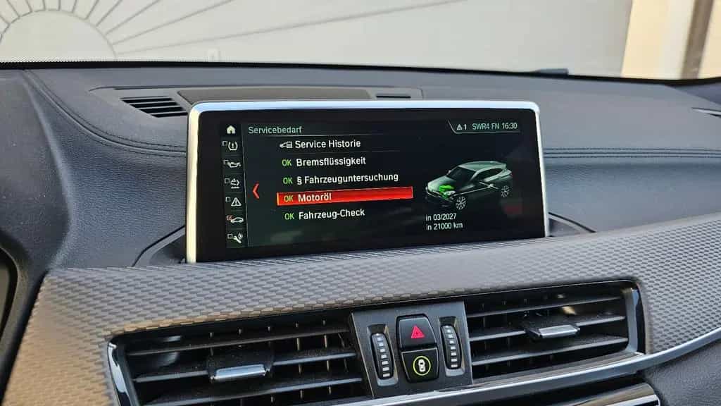BMW X2 xDrive 20 d M Sport X Alcantara HUD AHK 12/2018-photo-18