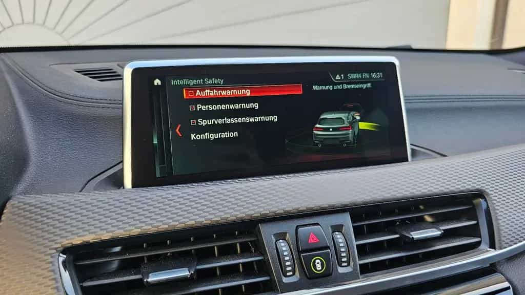 BMW X2 xDrive 20 d M Sport X Alcantara HUD AHK 12/2018-photo-20