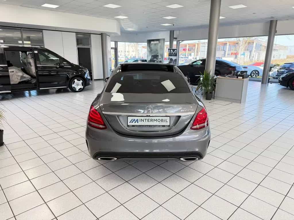 Mercedes-Benz C 300 Lim 9G*AMG*LED*PANO*BURMESTER*COMAND*360° 12/2017-photo-4