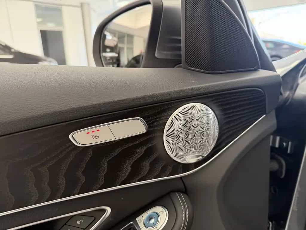 Mercedes-Benz C 300 Lim 9G*AMG*LED*PANO*BURMESTER*COMAND*360° 12/2017-photo-9
