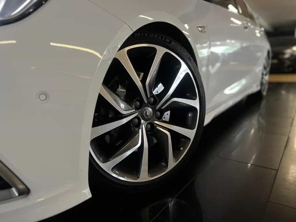 Opel Insignia GSi 4x4 *Schale*360°Cam*Keyless*Brembo* 05/2018-photo-1