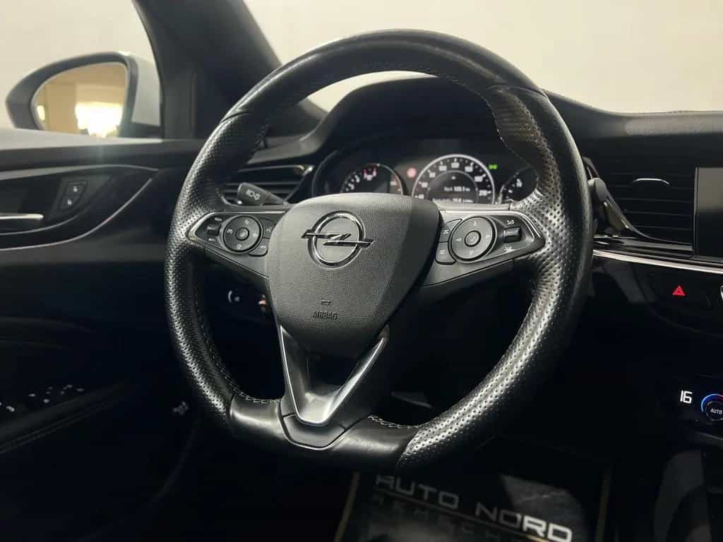 Opel Insignia GSi 4x4 *Schale*360°Cam*Keyless*Brembo* 05/2018-photo-21