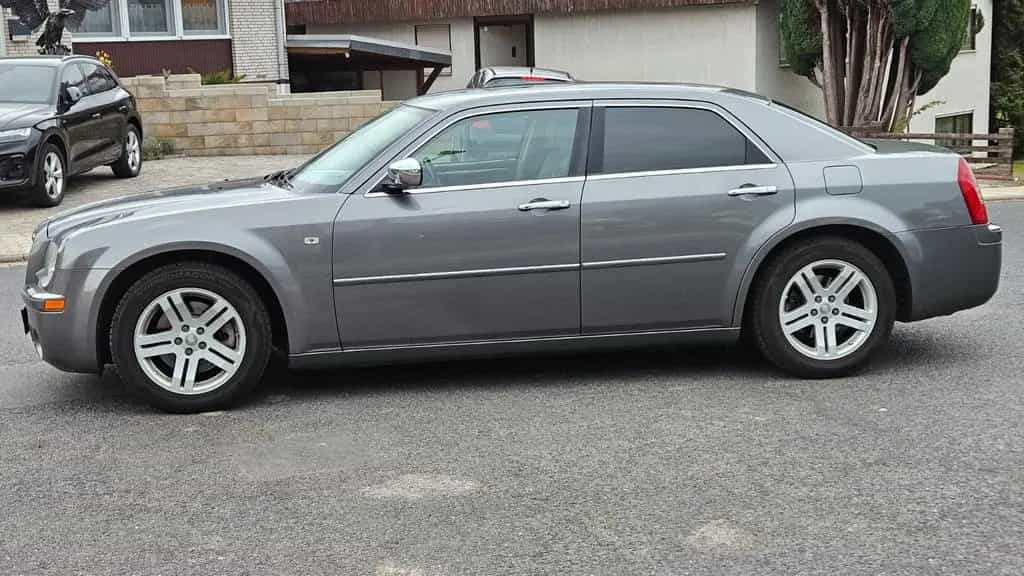 Chrysler 300C 3.5 V6 Autom. Limousine 01/2008-photo-1