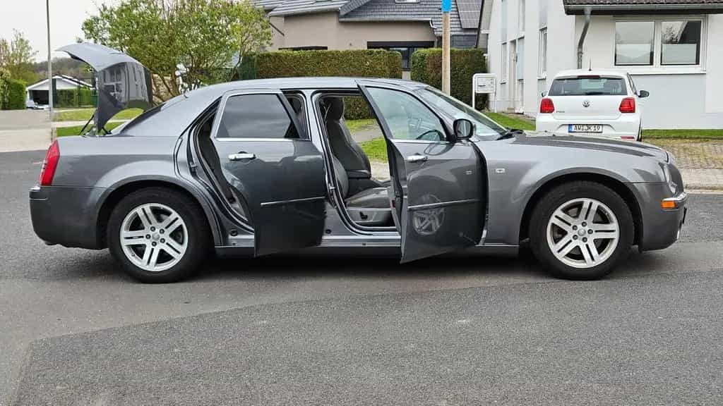 Chrysler 300C 3.5 V6 Autom. Limousine 01/2008-photo-8