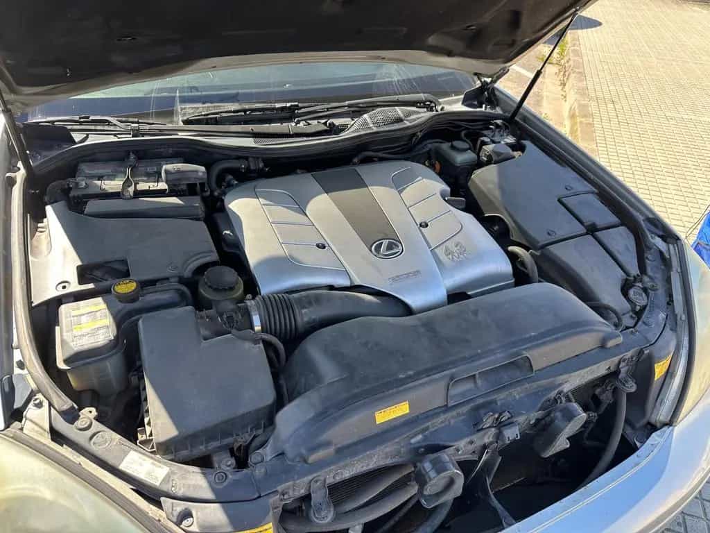 Lexus LS 430 - - 02/2003-photo-0