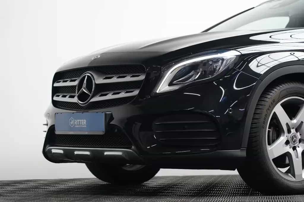Mercedes-Benz GLA-Class 200 AMG Line Pano Navi AHK LED DAB KeylessGO 11/2019-photo-12