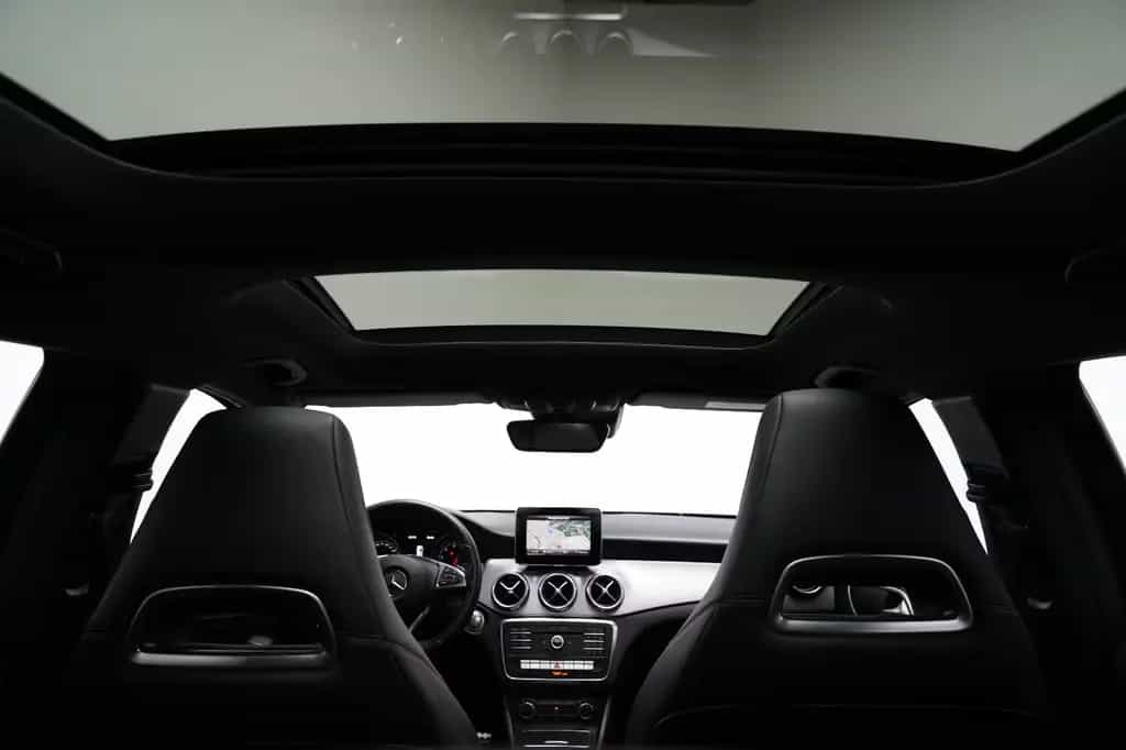 Mercedes-Benz GLA-Class 200 AMG Line Pano Navi AHK LED DAB KeylessGO 11/2019-photo-28
