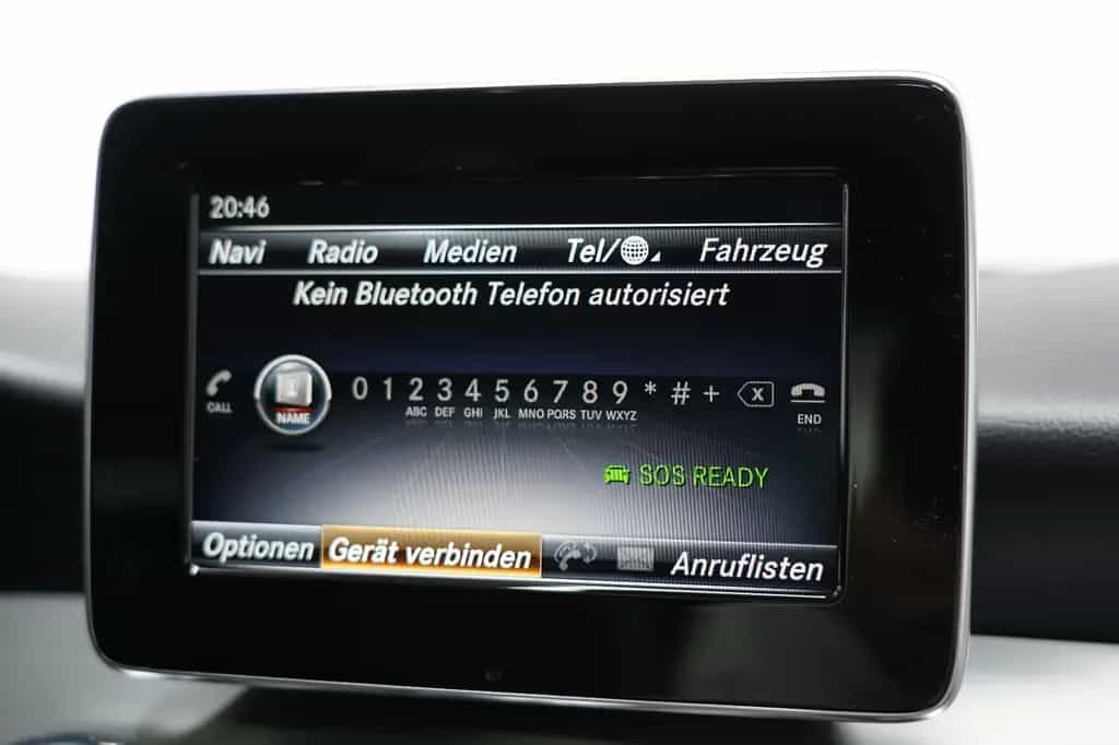 Mercedes-Benz GLA-Class 200 AMG Line Pano Navi AHK LED DAB KeylessGO 11/2019-photo-42