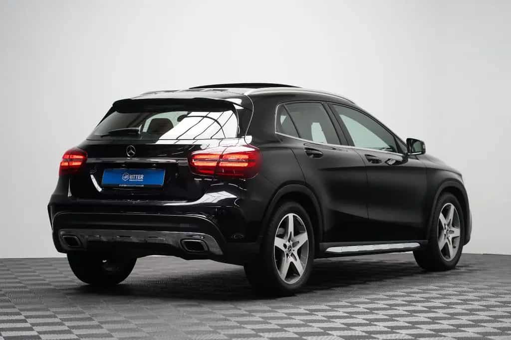 Mercedes-Benz GLA-Class 200 AMG Line Pano Navi AHK LED DAB KeylessGO 11/2019-photo-7