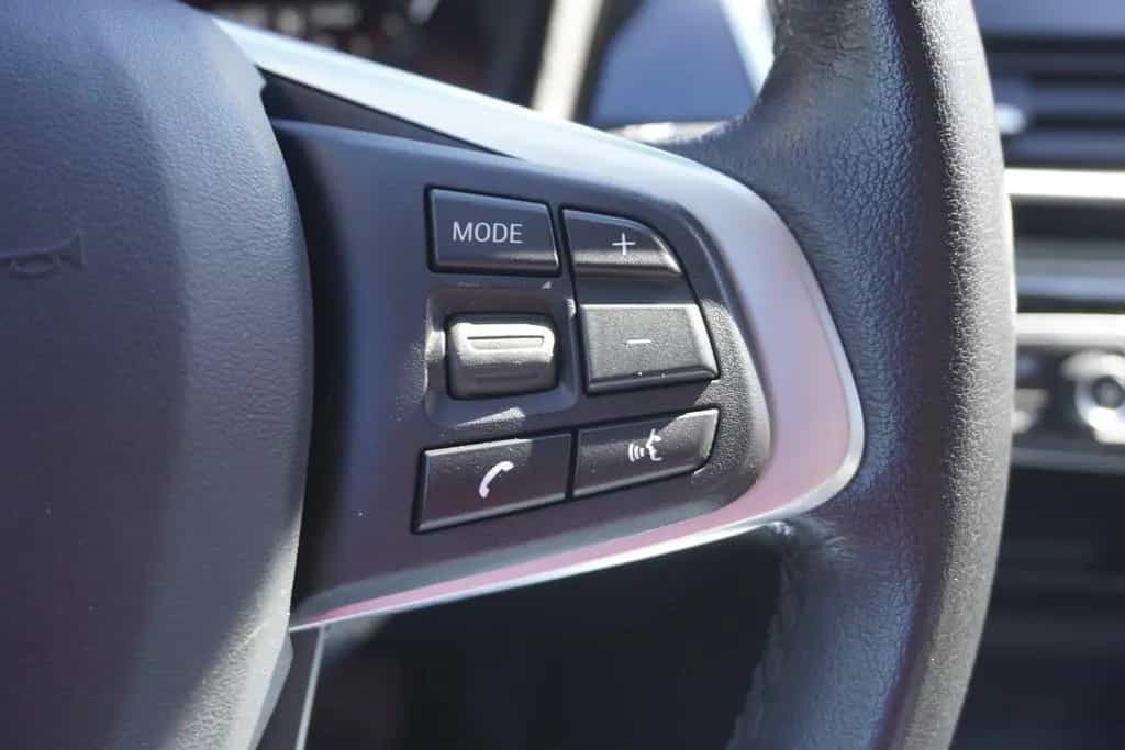 BMW 216 i Sport Line LED Navi Sitzheizung PDC Limiter 04/2019-photo-23