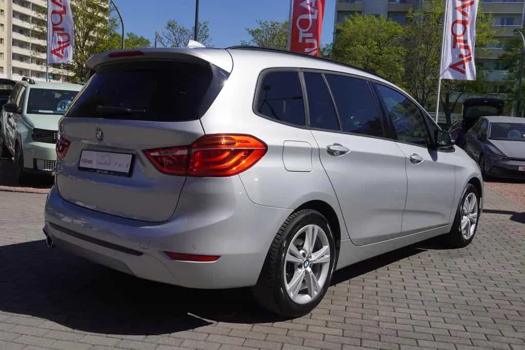 BMW 216 i Sport Line LED Navi Sitzheizung PDC Limiter 04/2019-photo-5