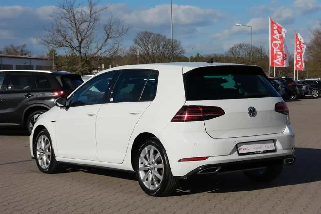 Volkswagen Golf VII 1.4 TSI R-Line ACC Kamera Navi AHK 04/2018-photo-4