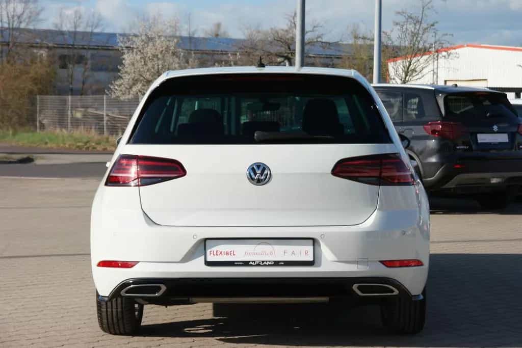 Volkswagen Golf VII 1.4 TSI R-Line ACC Kamera Navi AHK 04/2018-photo-5