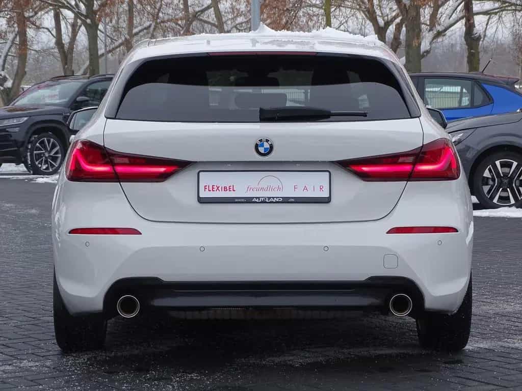 BMW 120 i Sport Line LED AHK Tempomat Head-Up DAB PDC 05/2021-photo-3