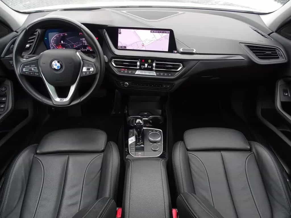 BMW 120 i Sport Line LED AHK Tempomat Head-Up DAB PDC 05/2021-photo-8