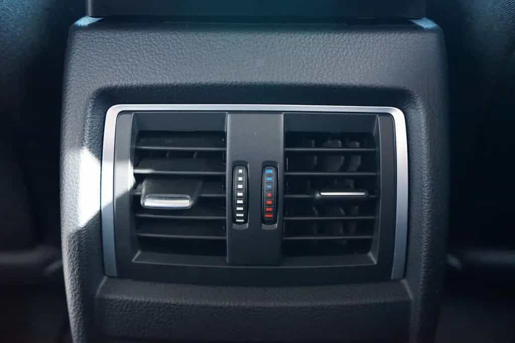 BMW 3 Series 318i Advantage LED Navi AHK Sitzheizung Tempomat 05/2017-photo-13