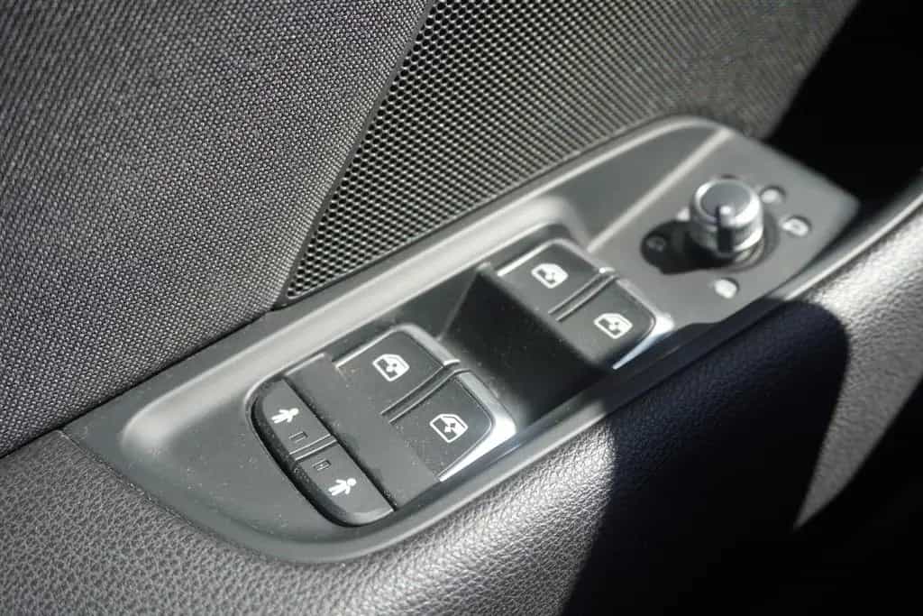 Audi A3 Sportback 30 1.0 TFSI Navi Sitzheizung DAB PD 10/2019-photo-31
