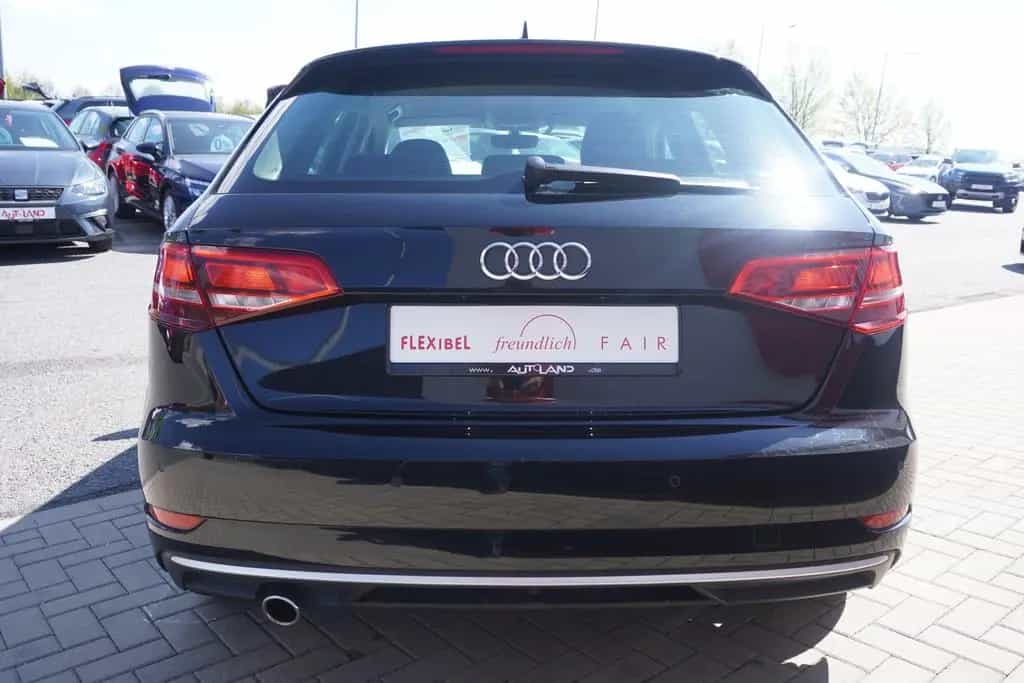 Audi A3 Sportback 30 1.0 TFSI Navi Sitzheizung DAB PD 10/2019-photo-4