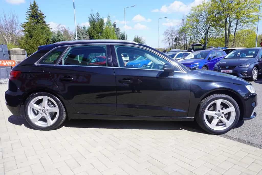 Audi A3 Sportback 30 1.0 TFSI Navi Sitzheizung DAB PD 10/2019-photo-5