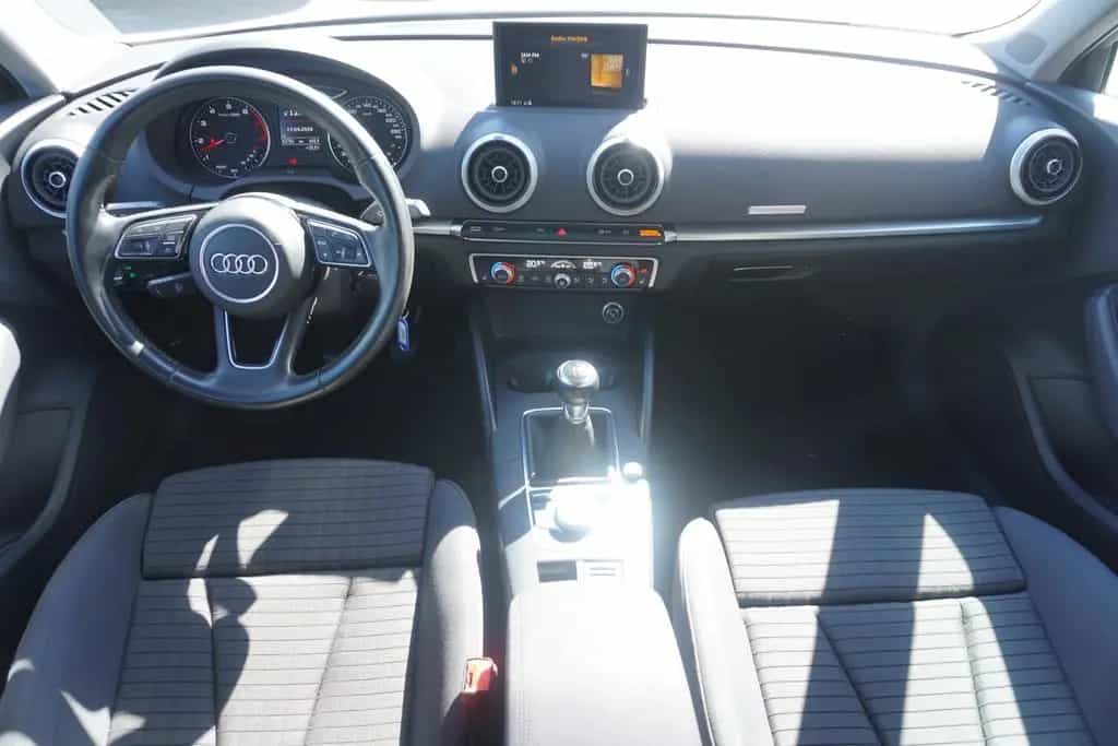 Audi A3 Sportback 30 1.0 TFSI Navi Sitzheizung DAB PD 10/2019-photo-8
