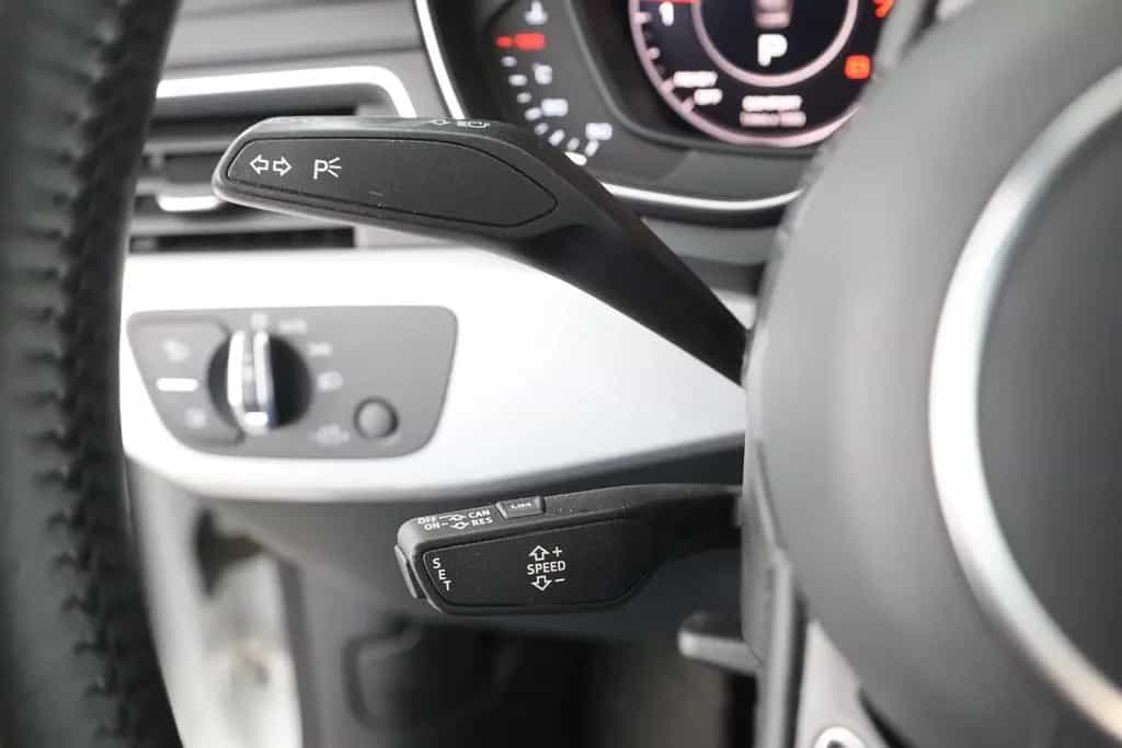 Audi A4 Avant 2.0 TFSI quattro S-line LED Navi PDC 09/2018-photo-18