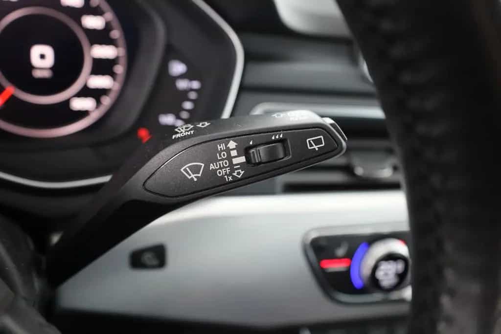 Audi A4 Avant 2.0 TFSI quattro S-line LED Navi PDC 09/2018-photo-19
