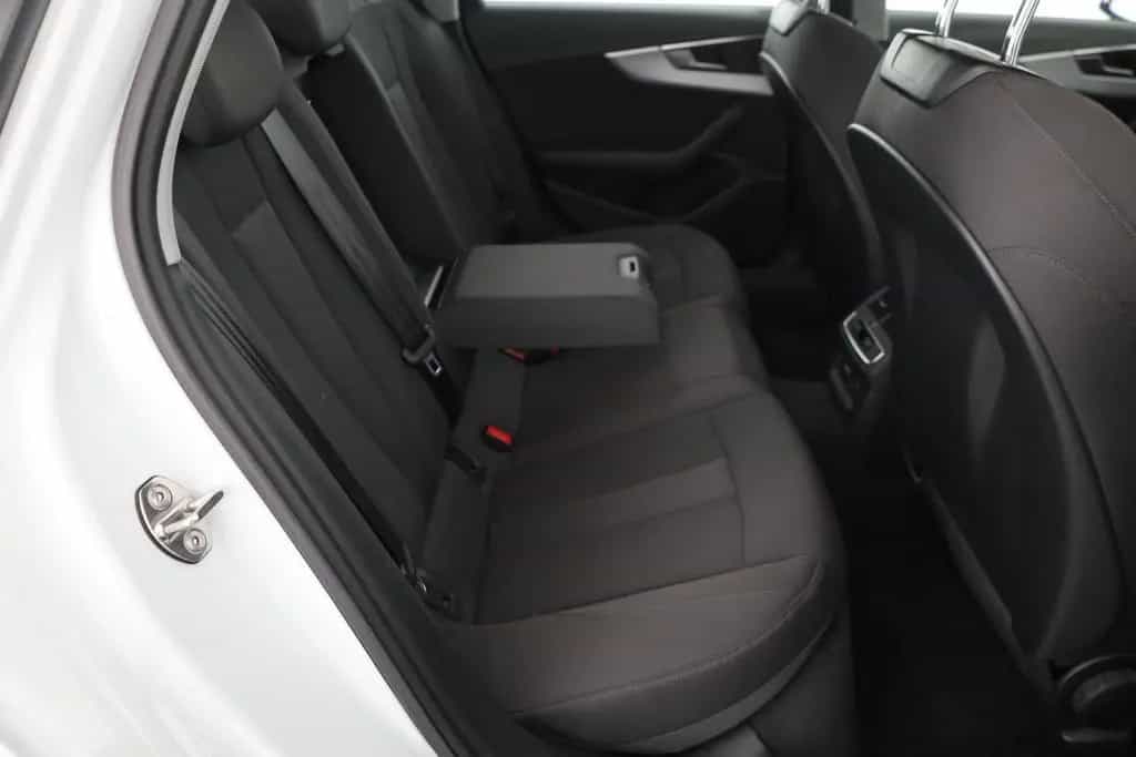 Audi A4 Avant 2.0 TFSI quattro S-line LED Navi PDC 09/2018-photo-24