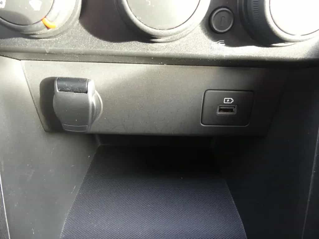 Dacia Jogger 1.0 TCE Comfort LED Navi 7-Sitzer AHK PDC 07/2022-photo-16