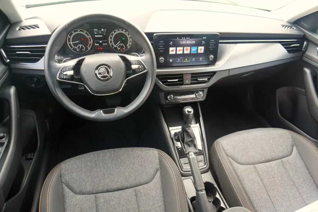 Skoda Kamiq 1.0 Clever LED SmartLink Sitzheizung 12/2021-photo-11