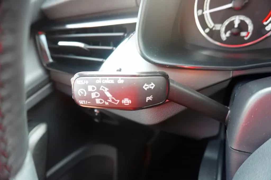 Skoda Kamiq 1.0 Clever LED SmartLink Sitzheizung 12/2021-photo-12