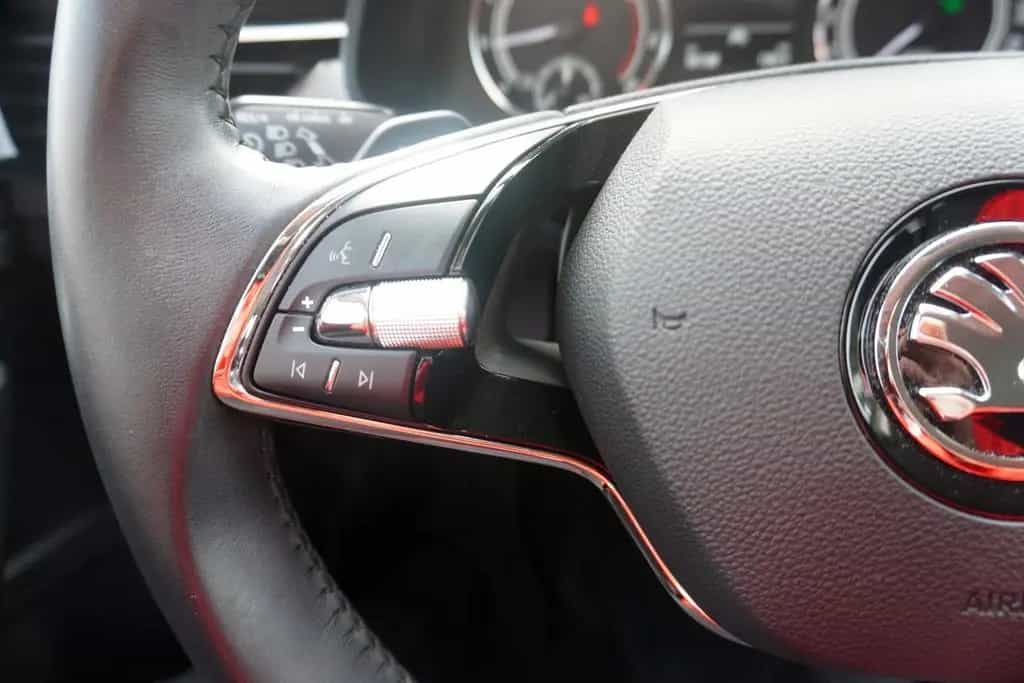 Skoda Kamiq 1.0 Clever LED SmartLink Sitzheizung 12/2021-photo-13